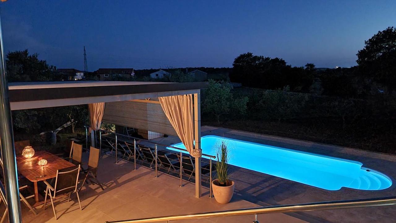 Aleya FERIENHAUS mit Pool Medulin Dış mekan fotoğraf