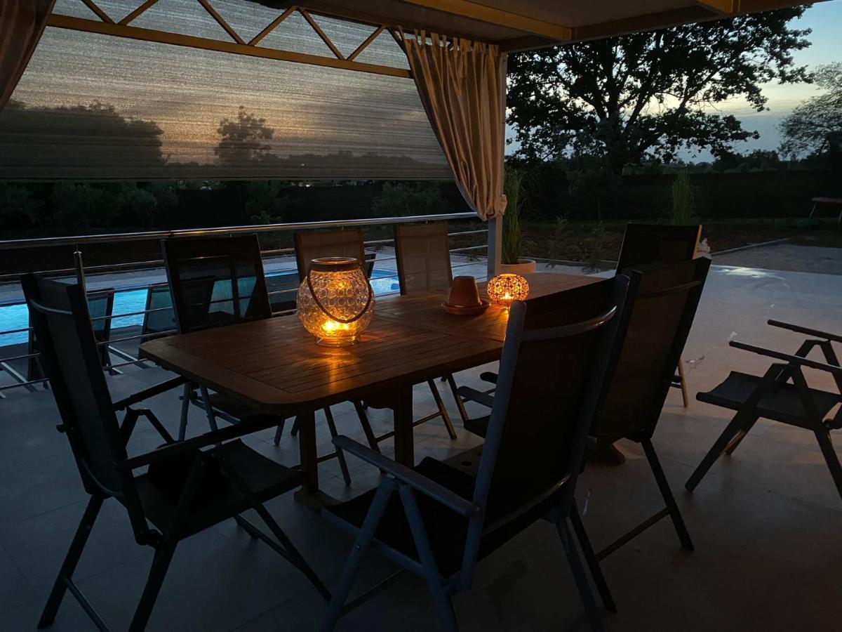 Aleya FERIENHAUS mit Pool Medulin Dış mekan fotoğraf