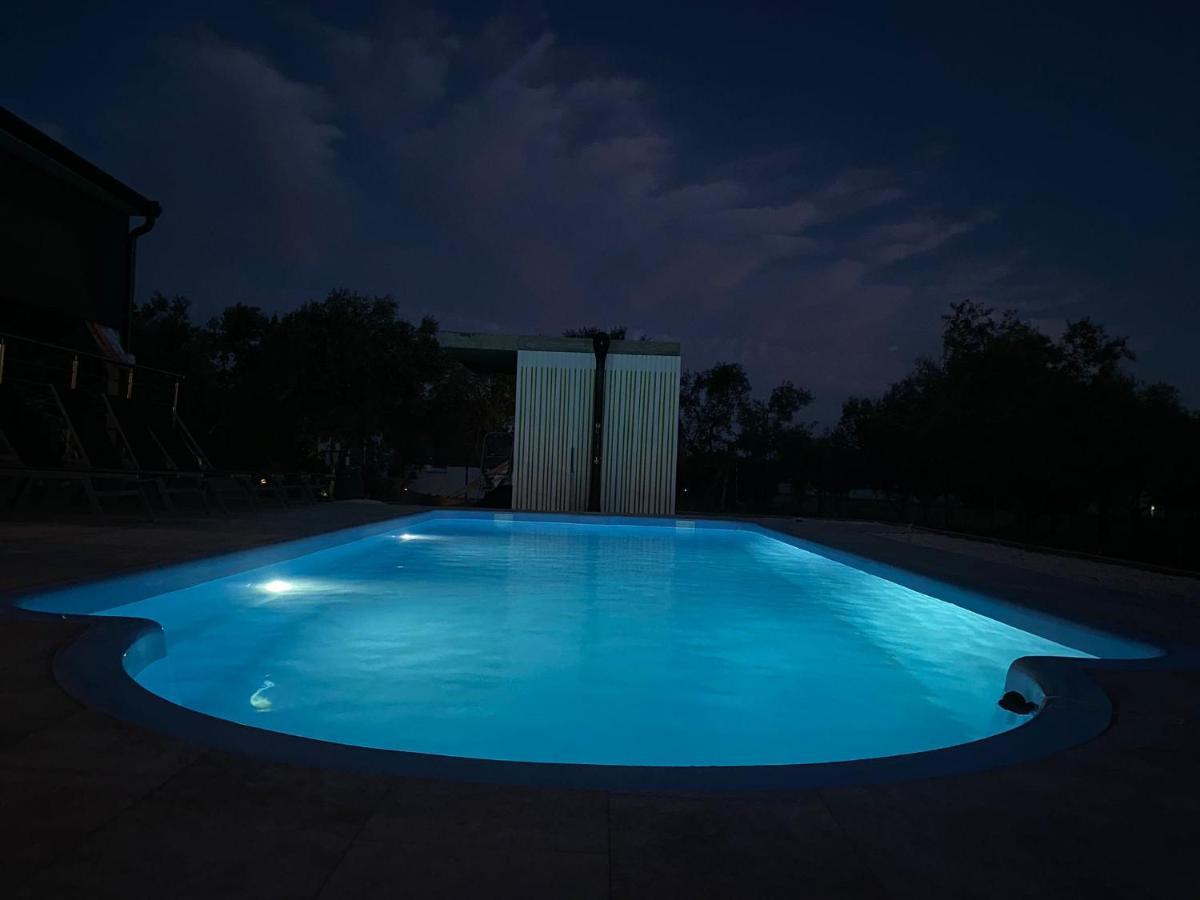 Aleya FERIENHAUS mit Pool Medulin Dış mekan fotoğraf