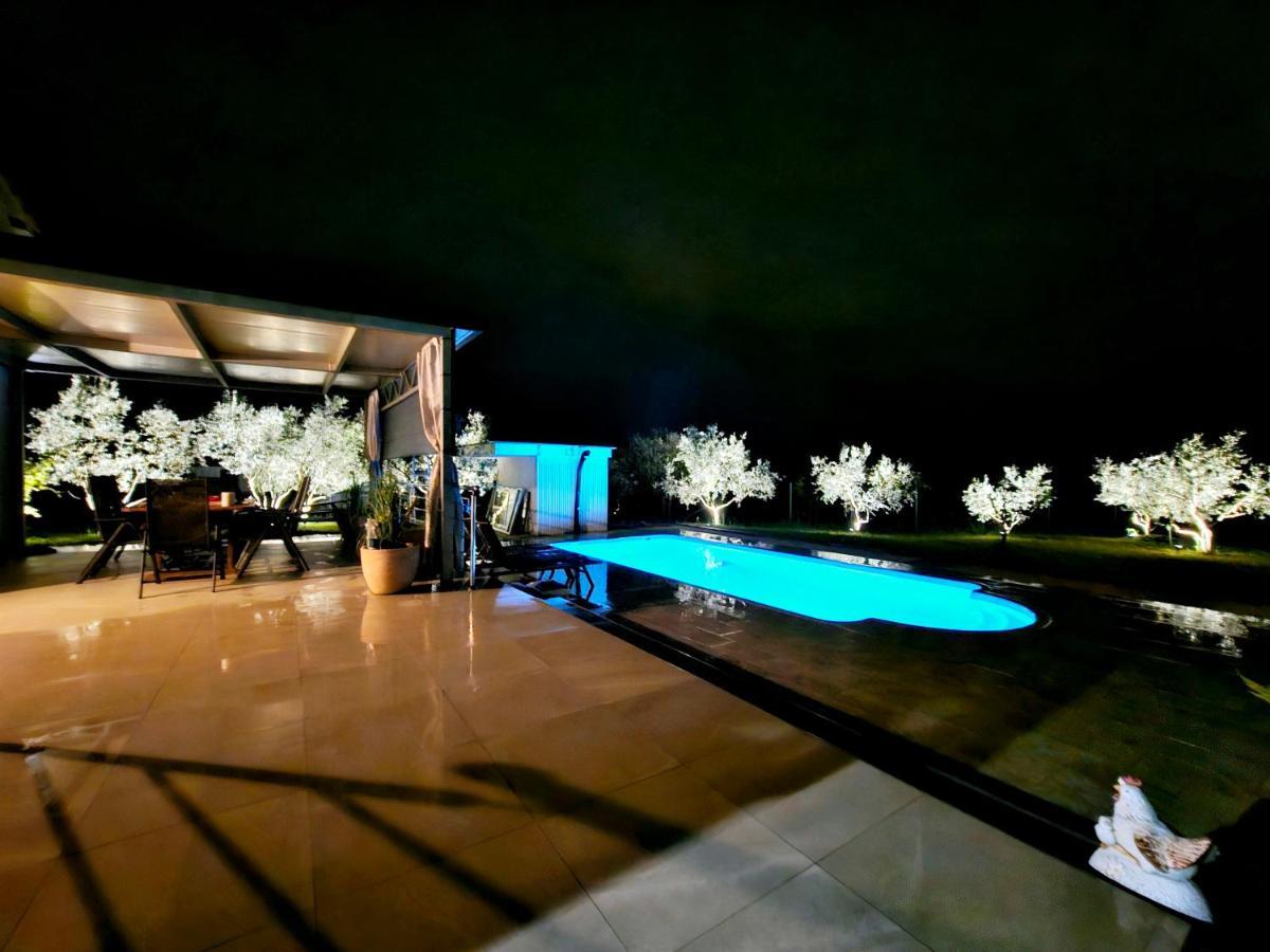 Aleya FERIENHAUS mit Pool Medulin Dış mekan fotoğraf
